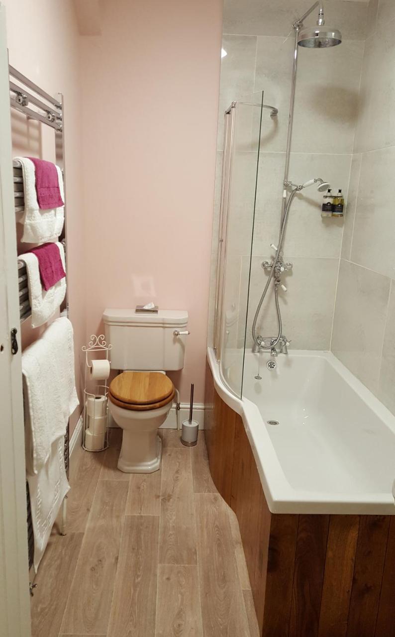 Pontyclerc Farm House Bed And Breakfast アンマンフォード エクステリア 写真